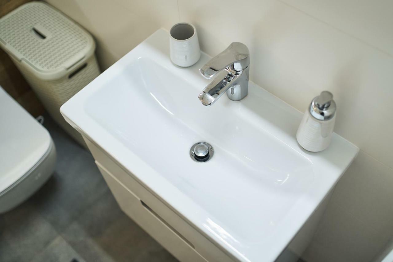 Apartament - Jacuzzi Жешов Екстериор снимка