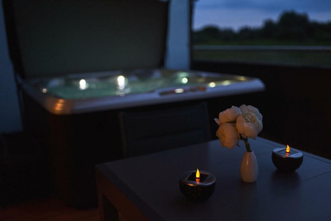 Apartament - Jacuzzi Жешов Екстериор снимка